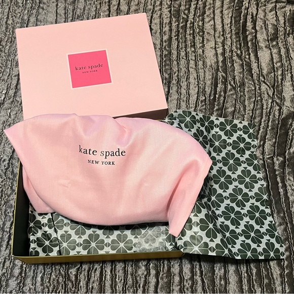 COPY - KATE SPADE
‘SMILE SMALL’ SHOULDER BAG - Picture 11 of 12